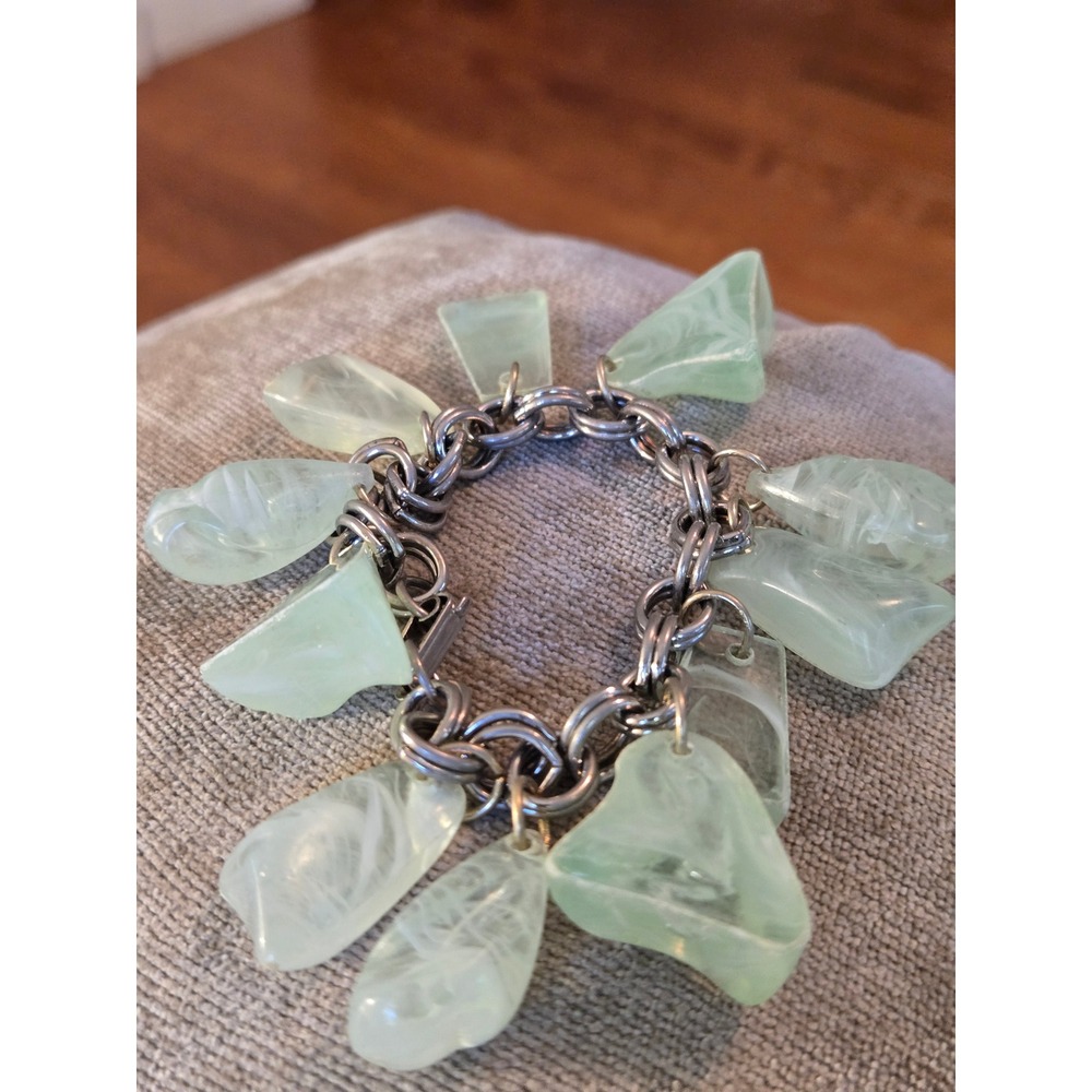 Green Glass Dangle Charm Bracelet Silvertone Vintage